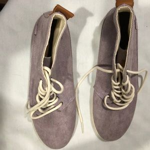 Women’s size 9 reef winter wall- lavender